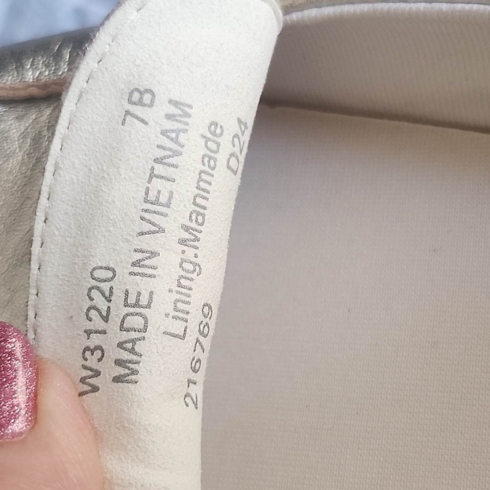 Cole Haan Women's Metallic Silvery Gold Flats - Picture 5 of 6